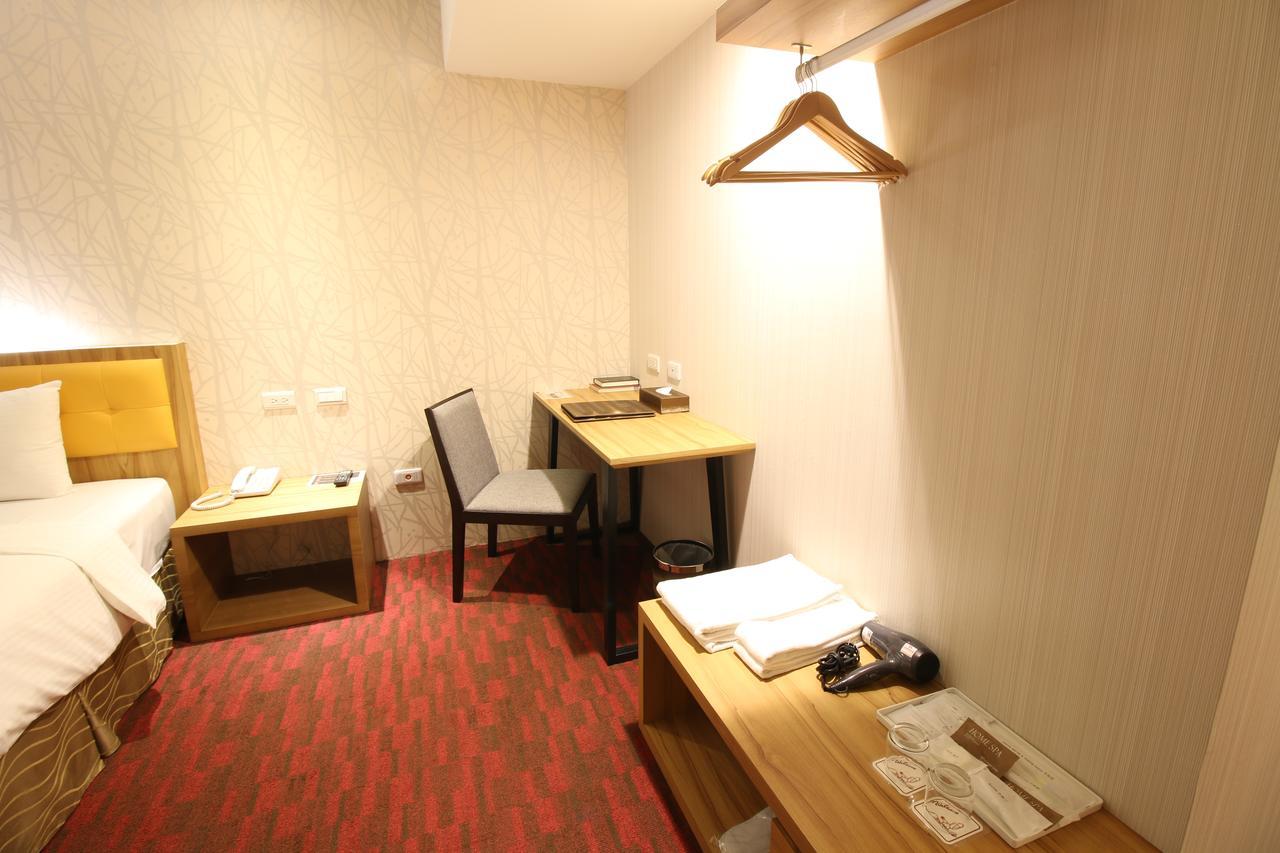 Bamboo Hotel Kaohsiung Dış mekan fotoğraf