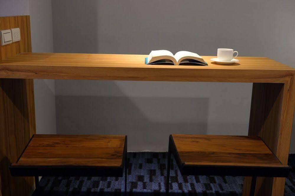 Bamboo Hotel Kaohsiung Dış mekan fotoğraf