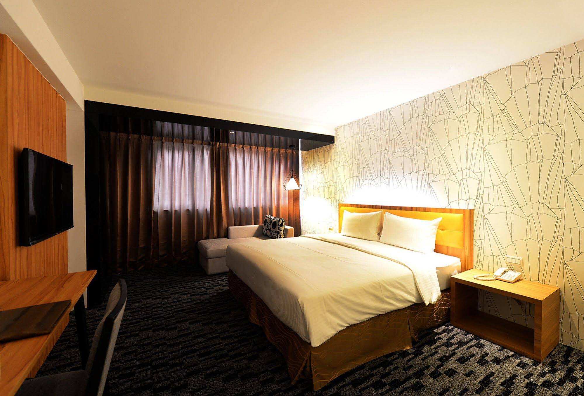 Bamboo Hotel Kaohsiung Dış mekan fotoğraf