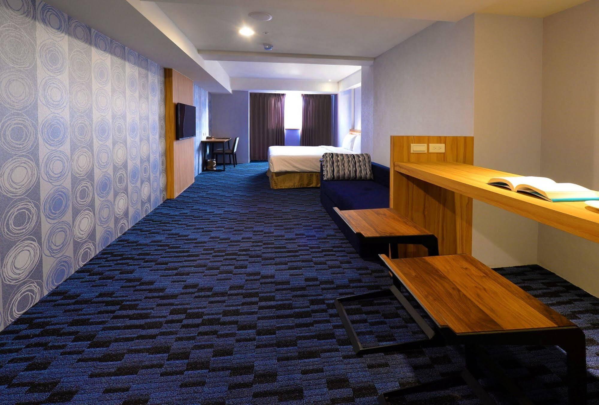 Bamboo Hotel Kaohsiung Dış mekan fotoğraf