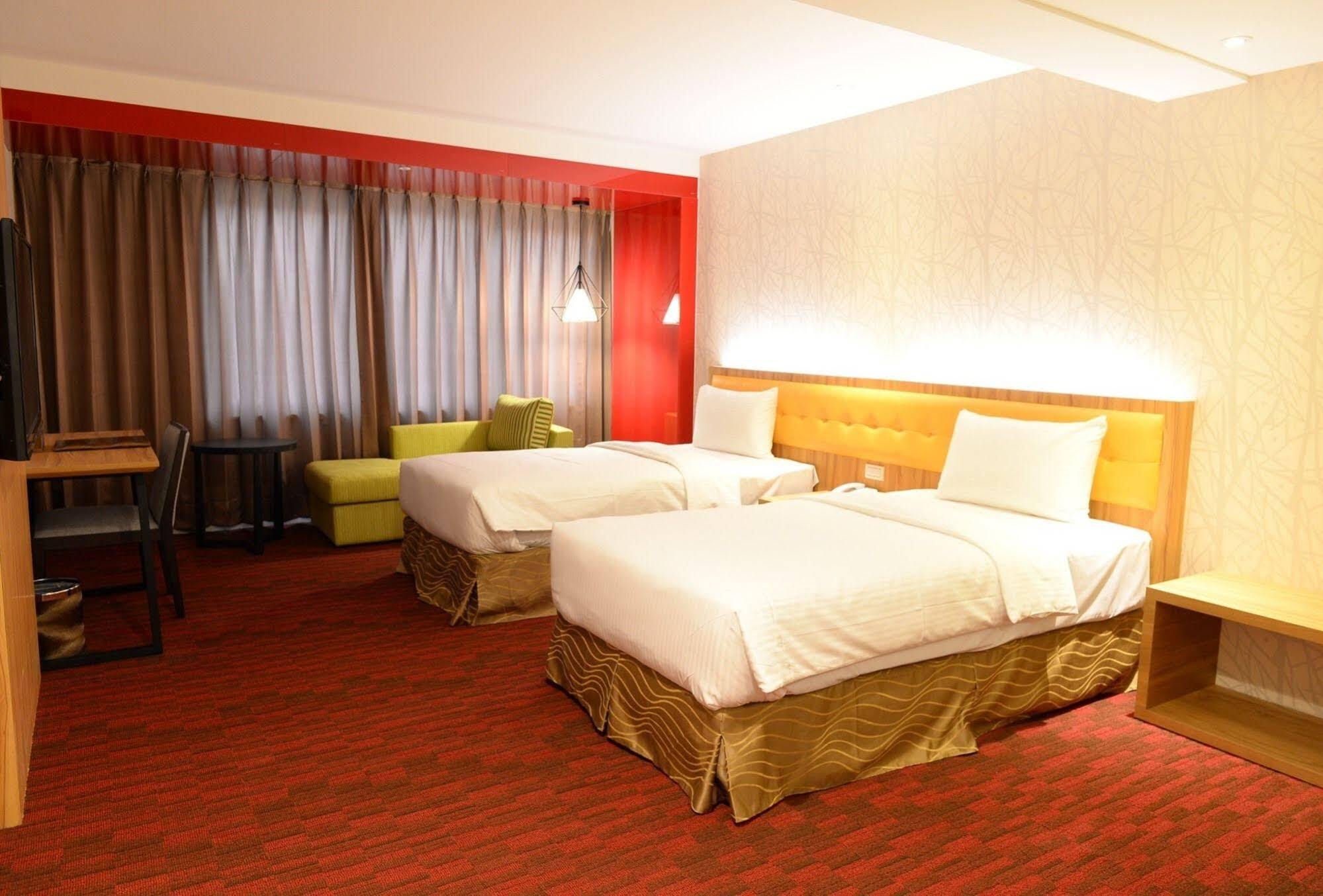 Bamboo Hotel Kaohsiung Dış mekan fotoğraf
